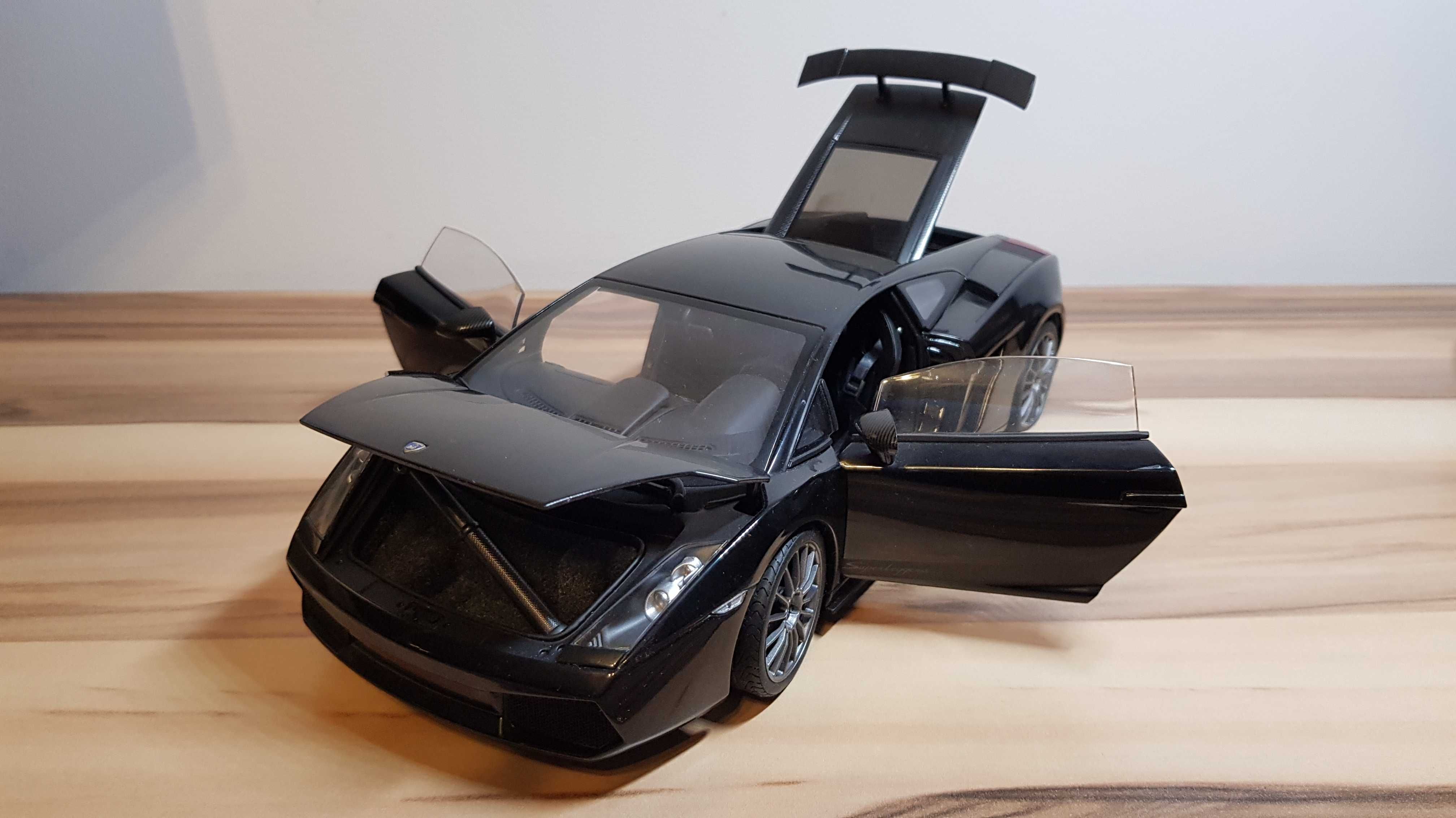 Model Lamborghini Gallardo Czarne w skali 1:18 AutoArt