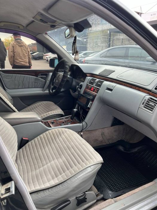 Продам Mercedes benz e430 w210 ГАЗ