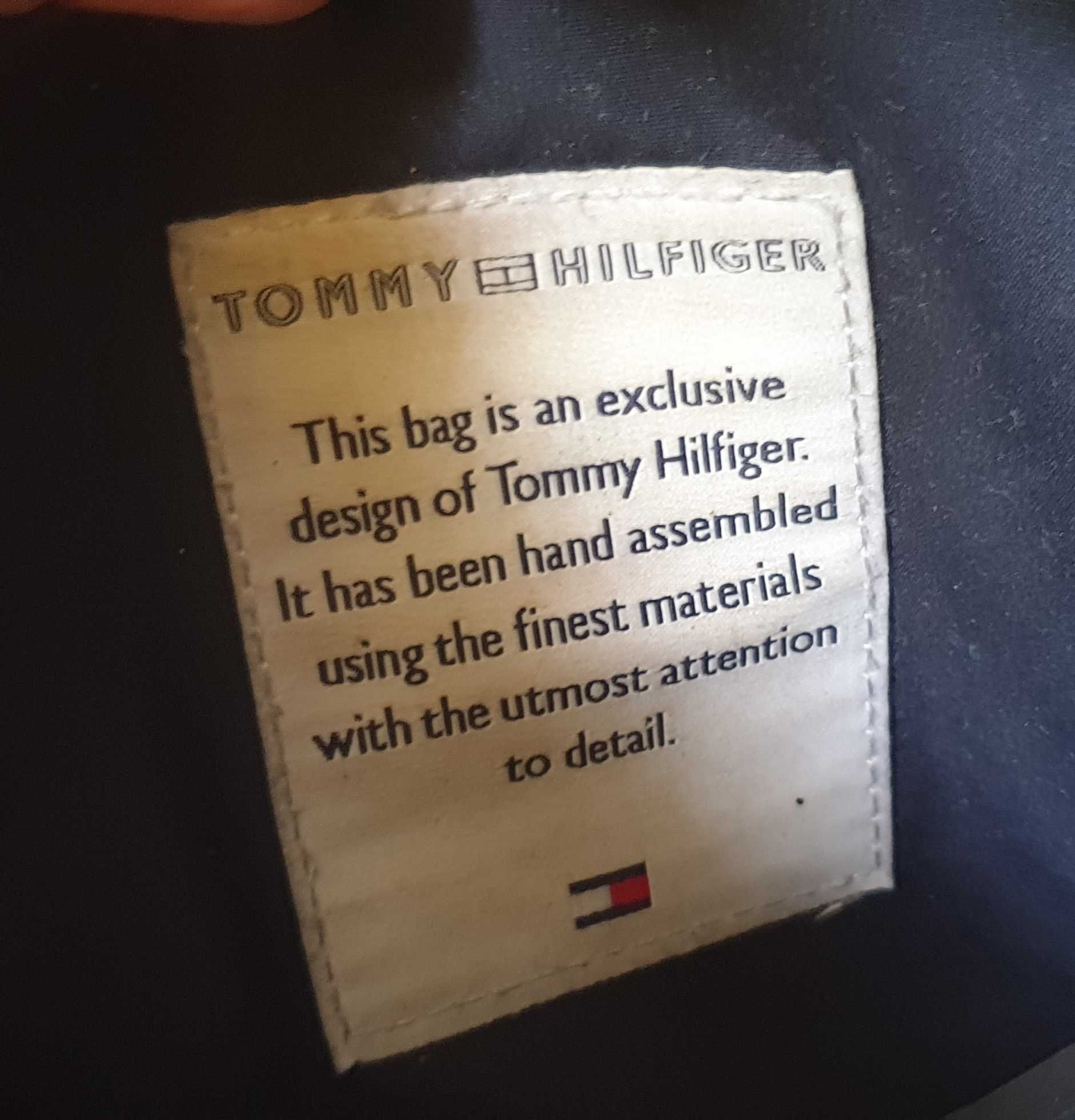 Oryginalna saszetka nerka Tommy hilfiger