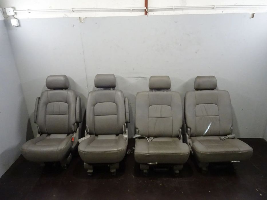 KIA CARNIVAL I LIFT 01-05 2.9 CRDI FOTEL FOTELE TRZECI RZĄD