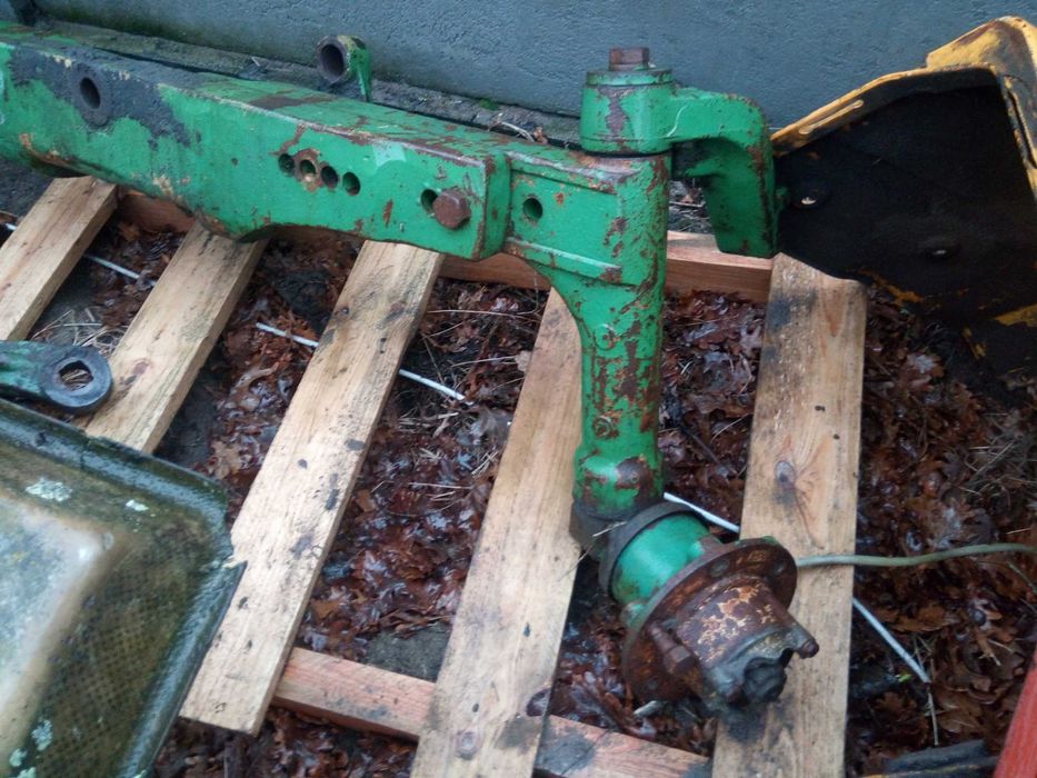 John Deere 1640 i 2040 oś przednia 2140 i 2450 i 2650