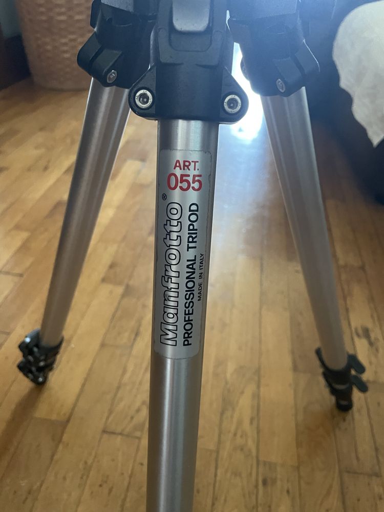 Tripe profissional - Manfrotto 055