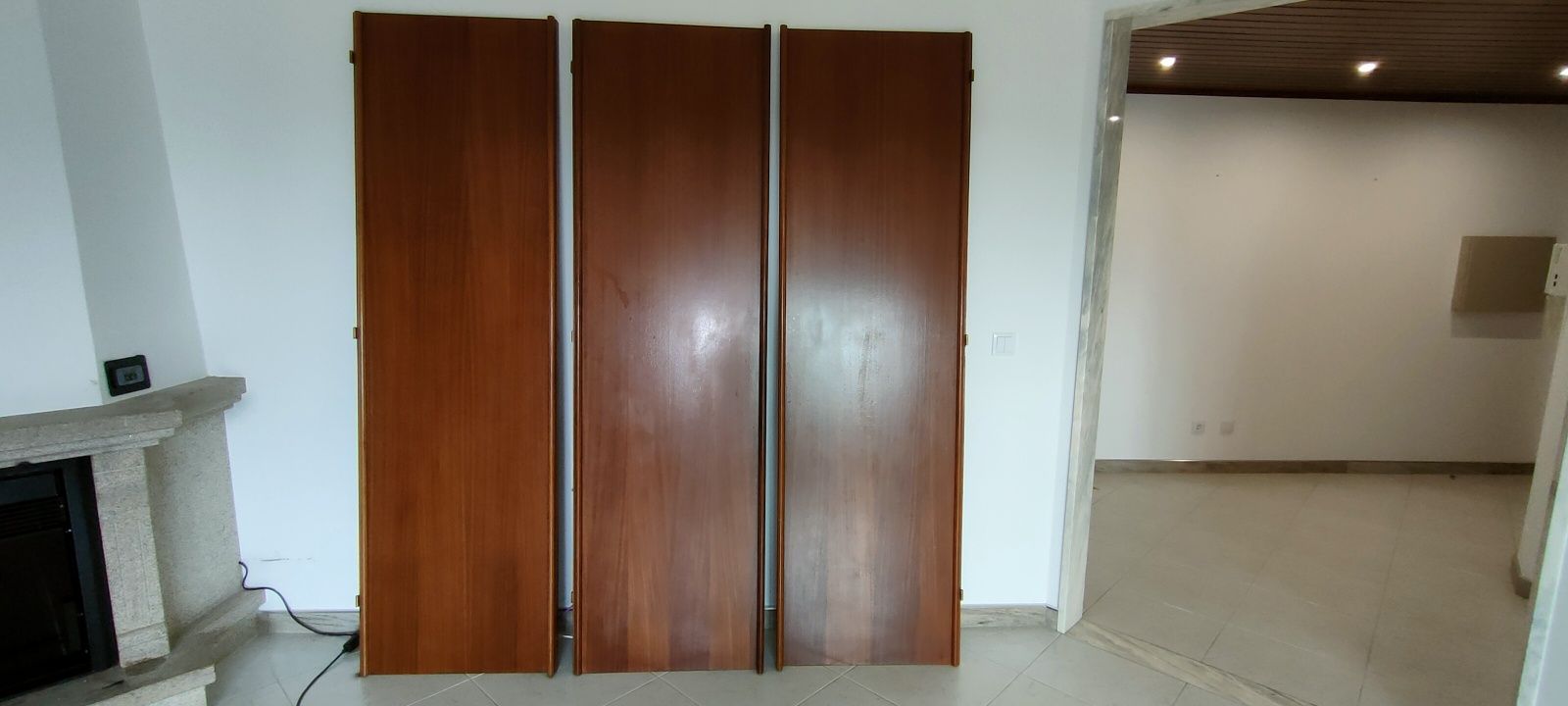 Conjuntos de Portas de Roupeiro de Madeira