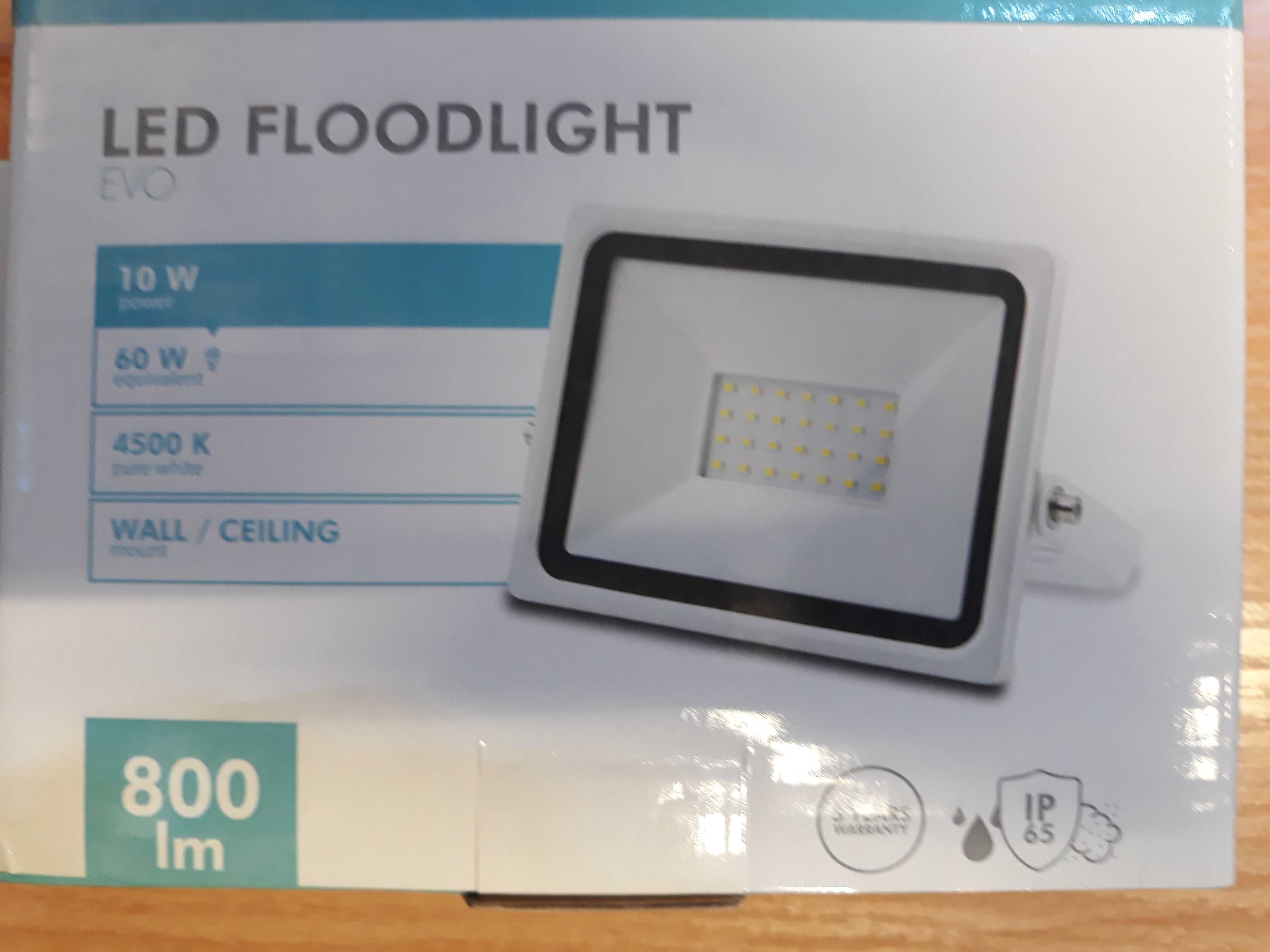 Lampa LED zewnętrzna