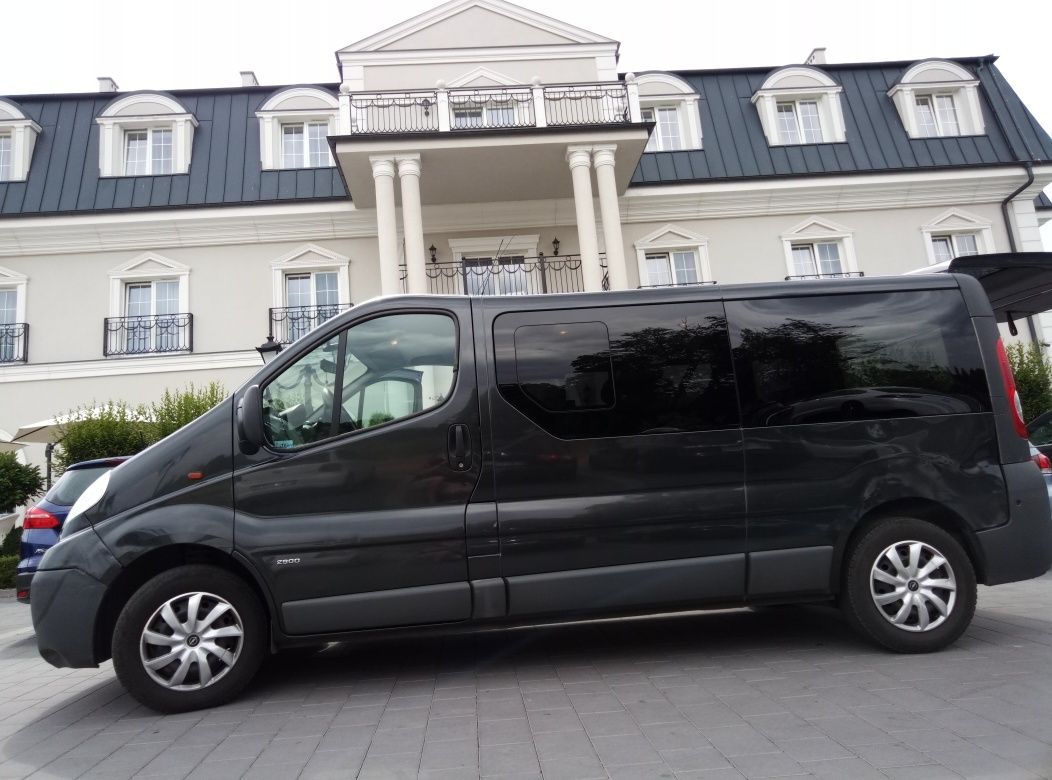 Transport osob Wyjazdy na lotnisko do pracy na wesele mecz szkolenie t