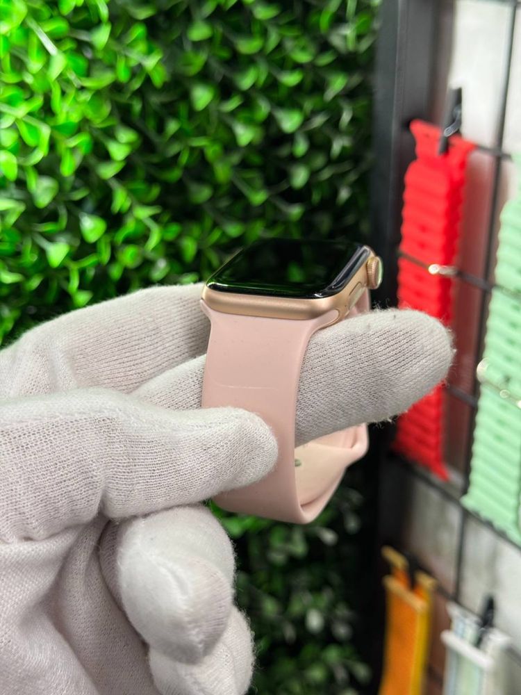 Apple Watch 6 40mm Gold Магазин, Гарантія, Вибір