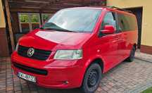Volkswagen Transporter 8 osób, hak, relingi (caravelle)