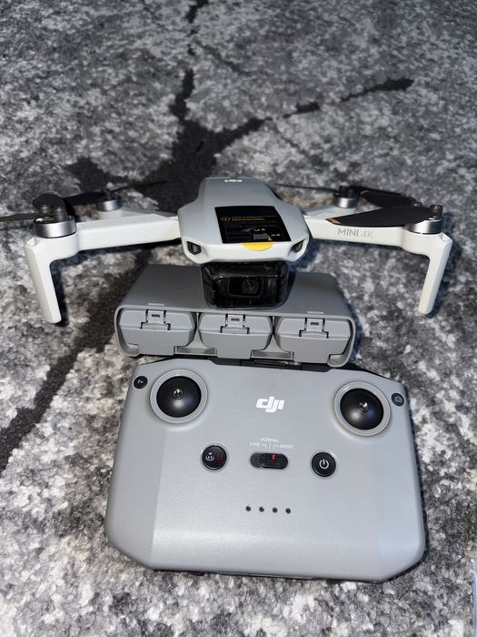 Dron DJI 4k mini fly more combo(3 baterie)