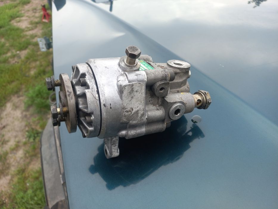 Pompa wspomagania bmw e38 130bar nivo