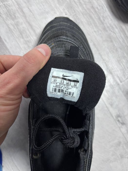 Кросовки найк розмер 38 состояние хорошее , отправка по предоплате 150