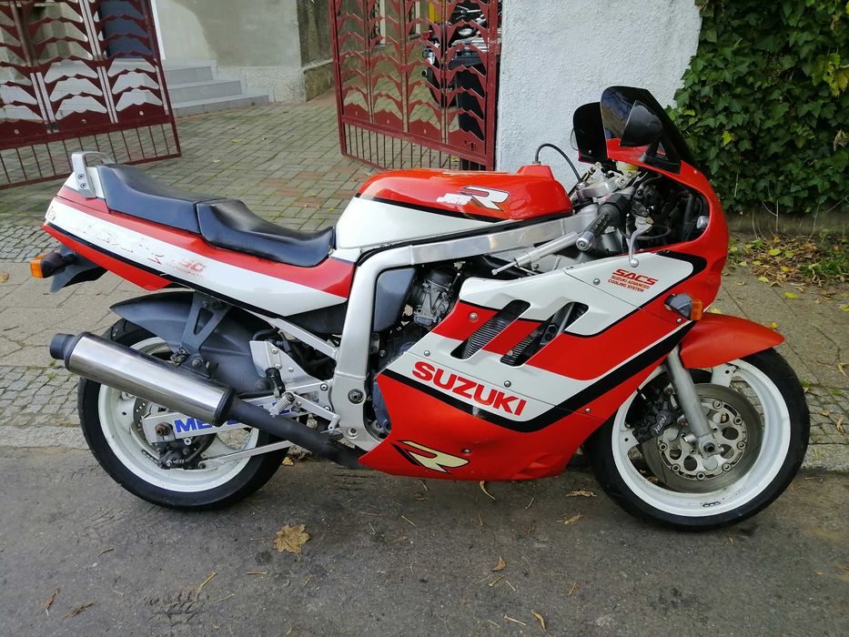 Suzuki GSX-R 750 olejak youngtimer 5szt 1988 do 1990r transport RATY