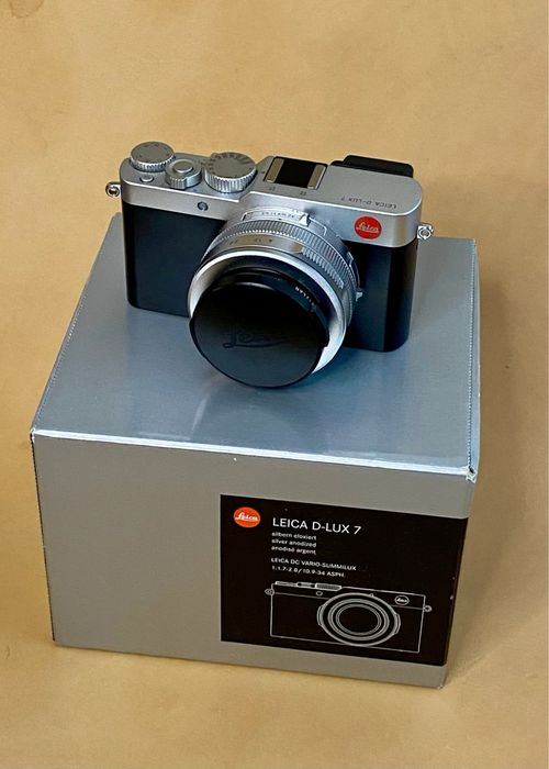 Aparat fotograficzny Leica D-Lux 7