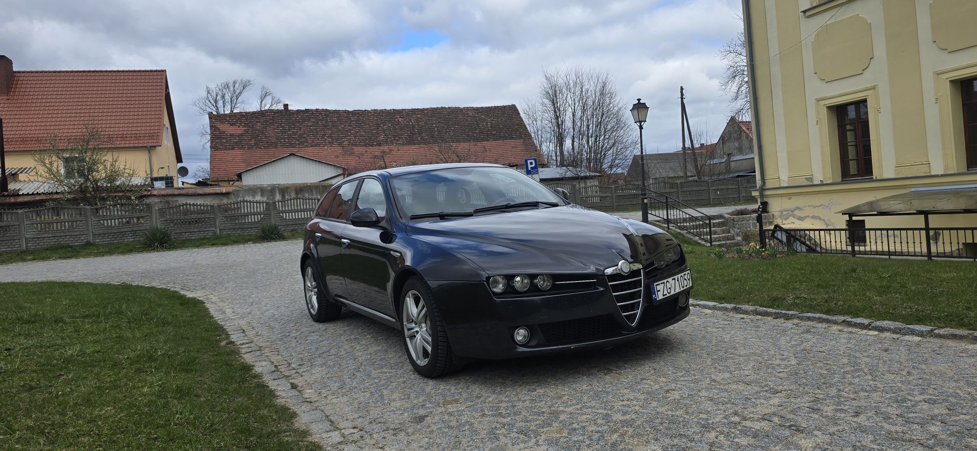 Alfa Romeo 159 2.0jtdm czarny sufit