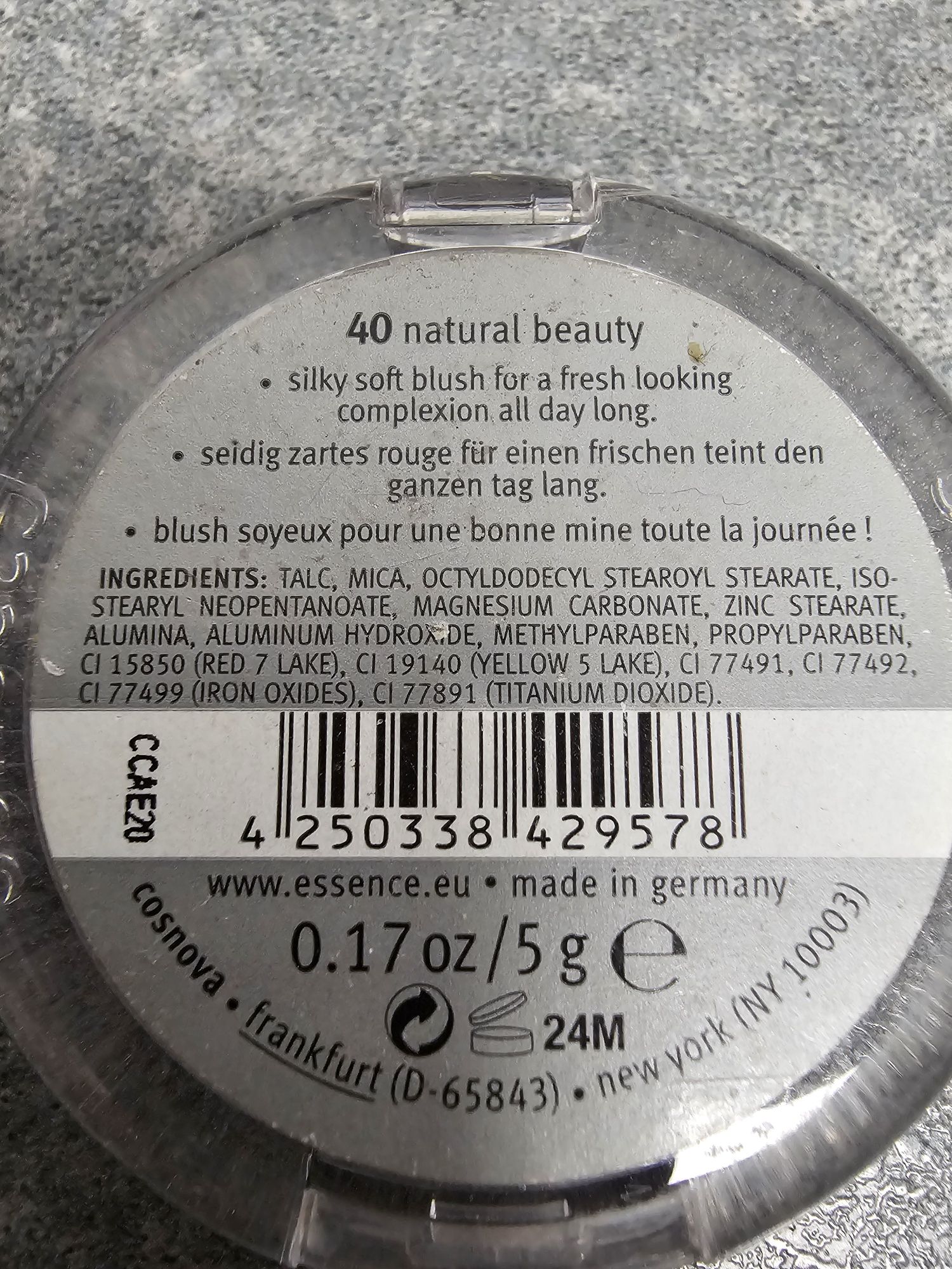 Róż do policzków Ruby Rose, 040 natural beauty