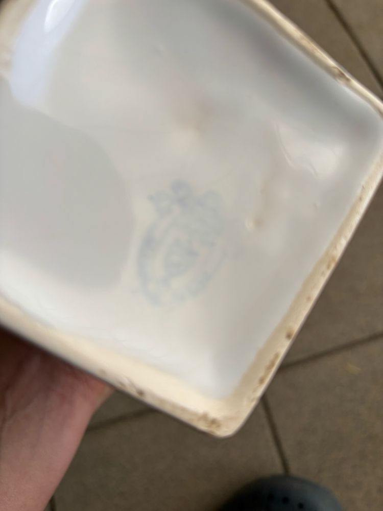 Garrafa em porcelana + copos