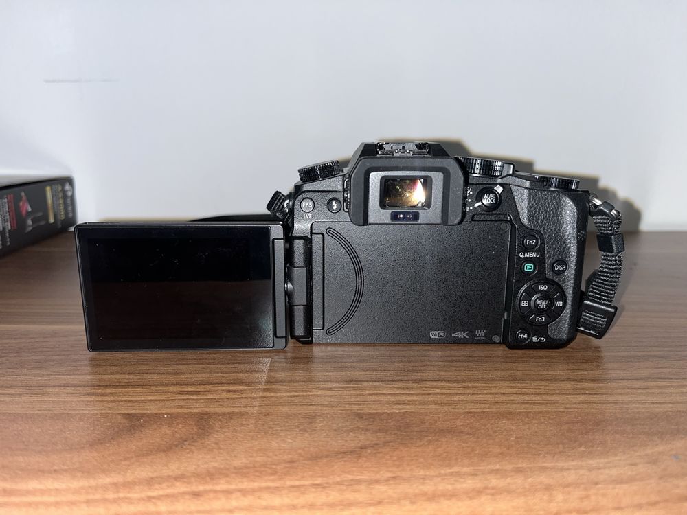 Panasonic Lumix DMC-G7K + obiektyw 14-42 mm (kit), przebieg 2500