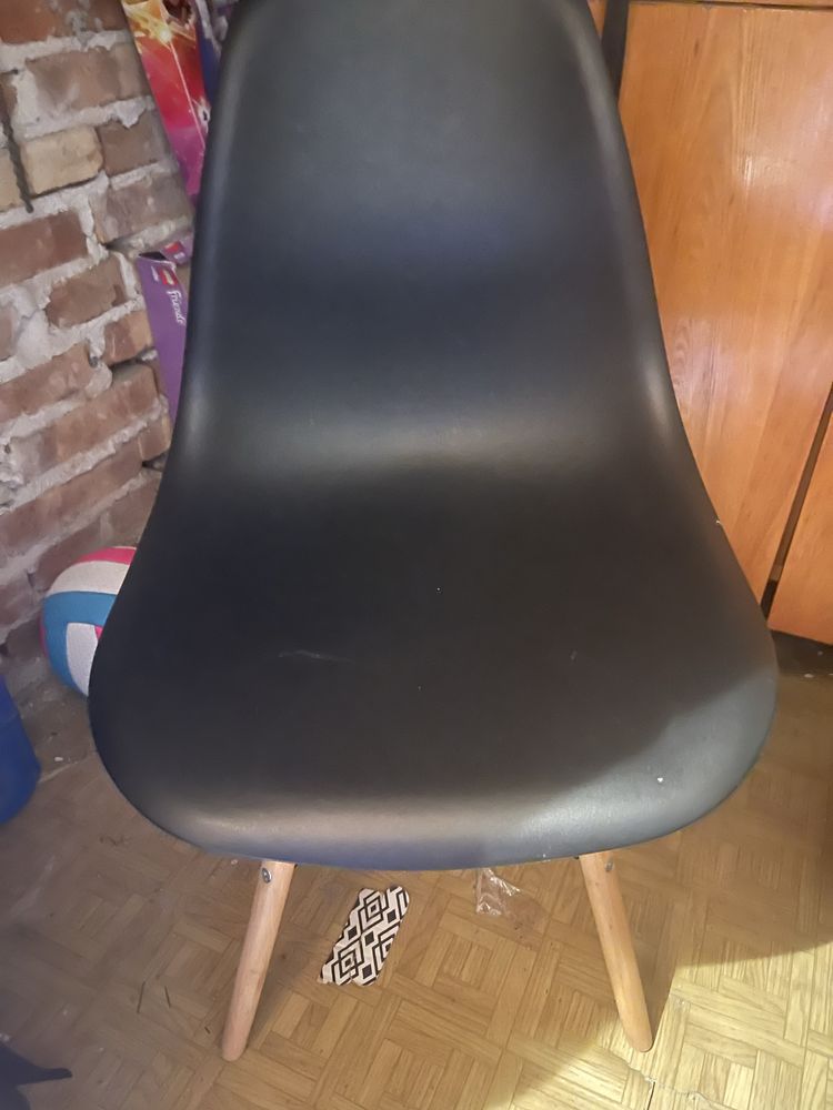 stol okrągły plus 2 krzesła