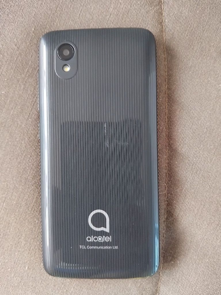 Telemovel Alcatel 1