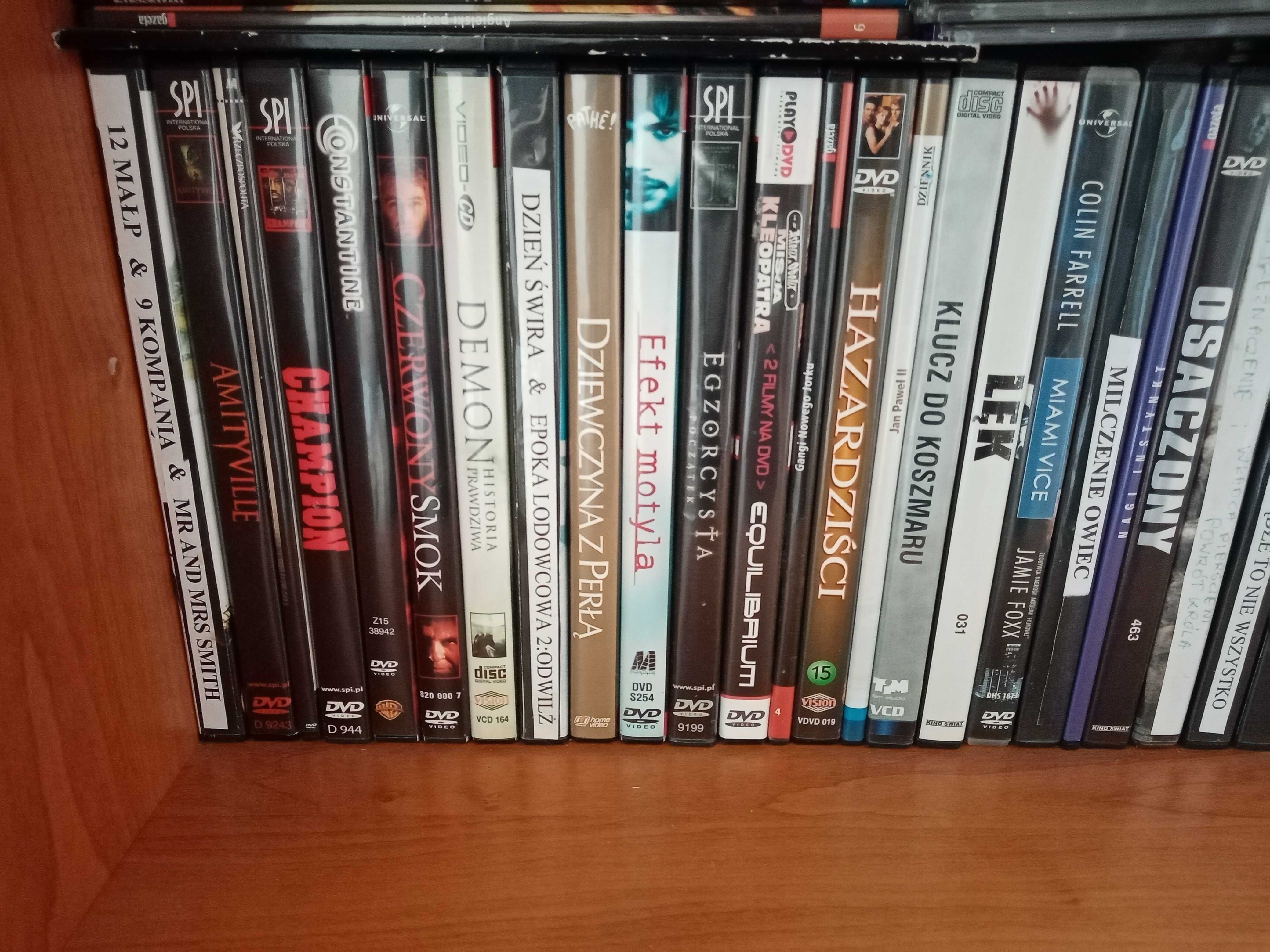 Filmy DVD różne gatunki