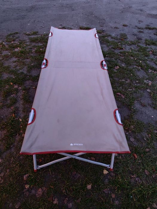 Łóżko polowe quechua