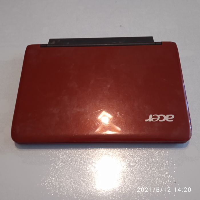 Продам нетбук Aser Aspire One ZA3