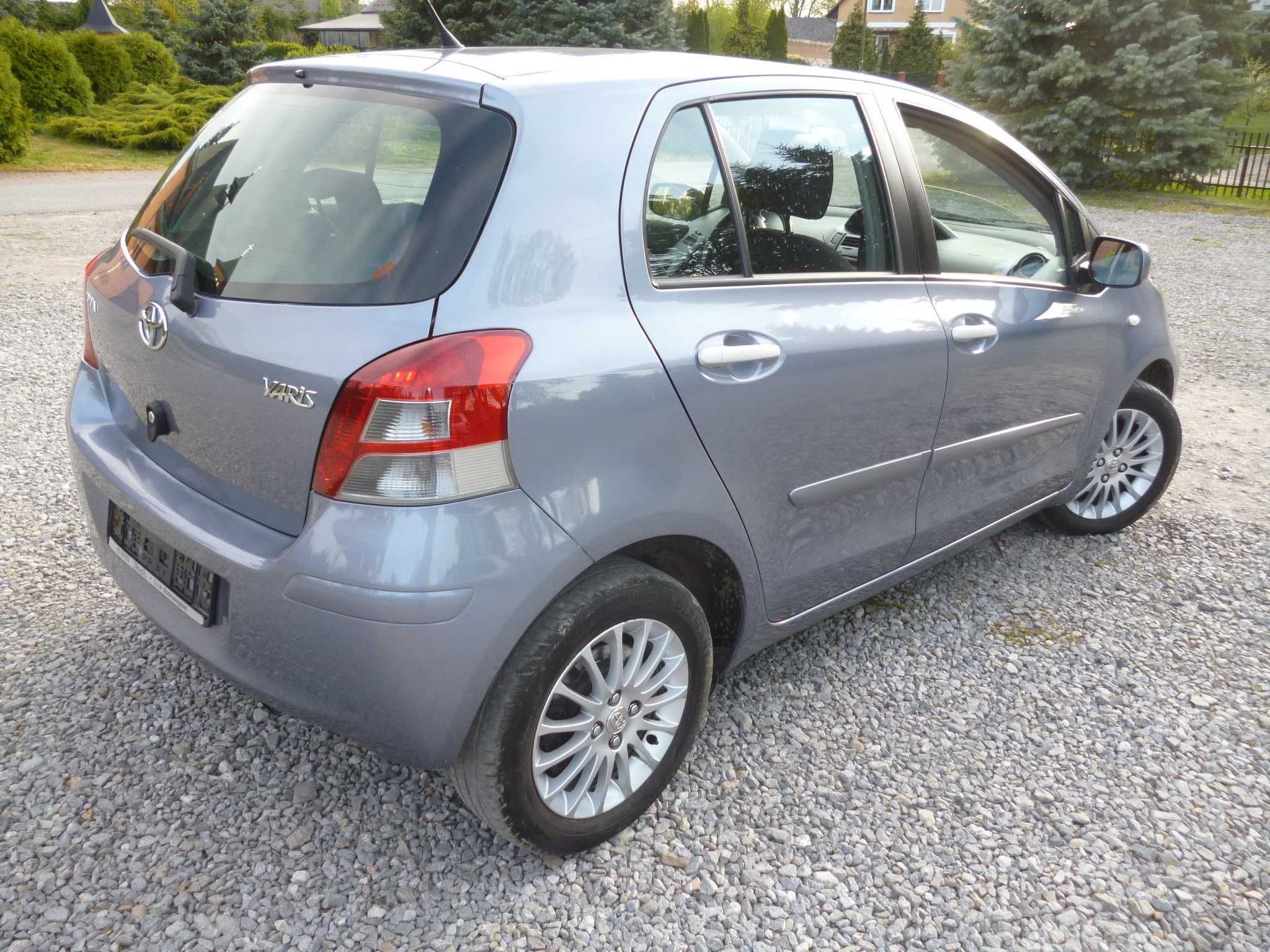 Toyota Yaris 1.3 101 koni alu,klima 6 biegi 100% orginal.