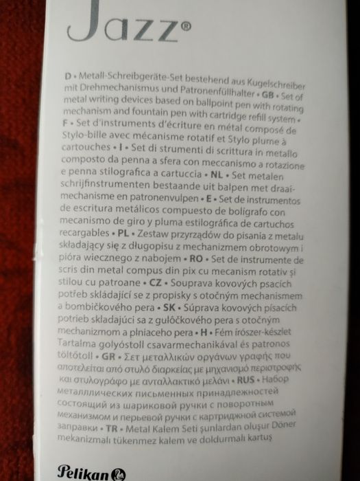 Pióro i długopis. Pelikan.