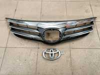 Atrapa grill gril chłodnicy Toyota Avensis T27 lift 11-15