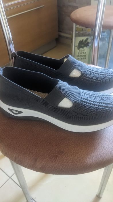 Продам летние туфли р40