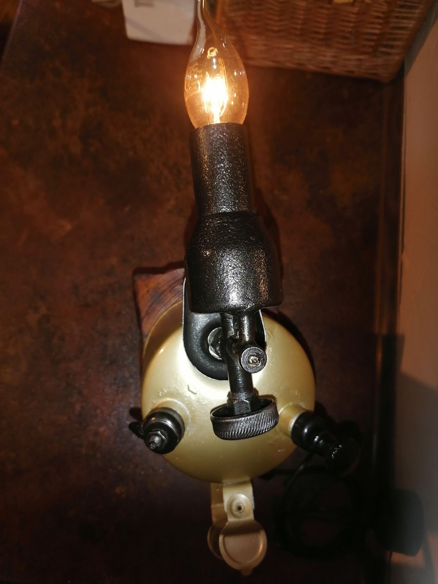 Lampa z lut lampy