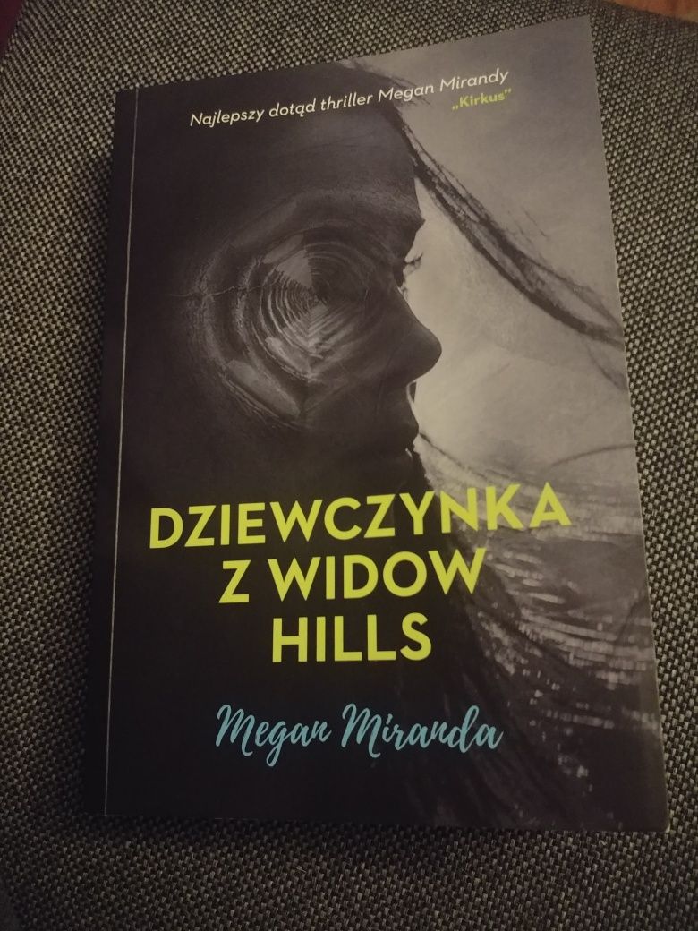 Książka "Dziewczynka z Widow Hills"