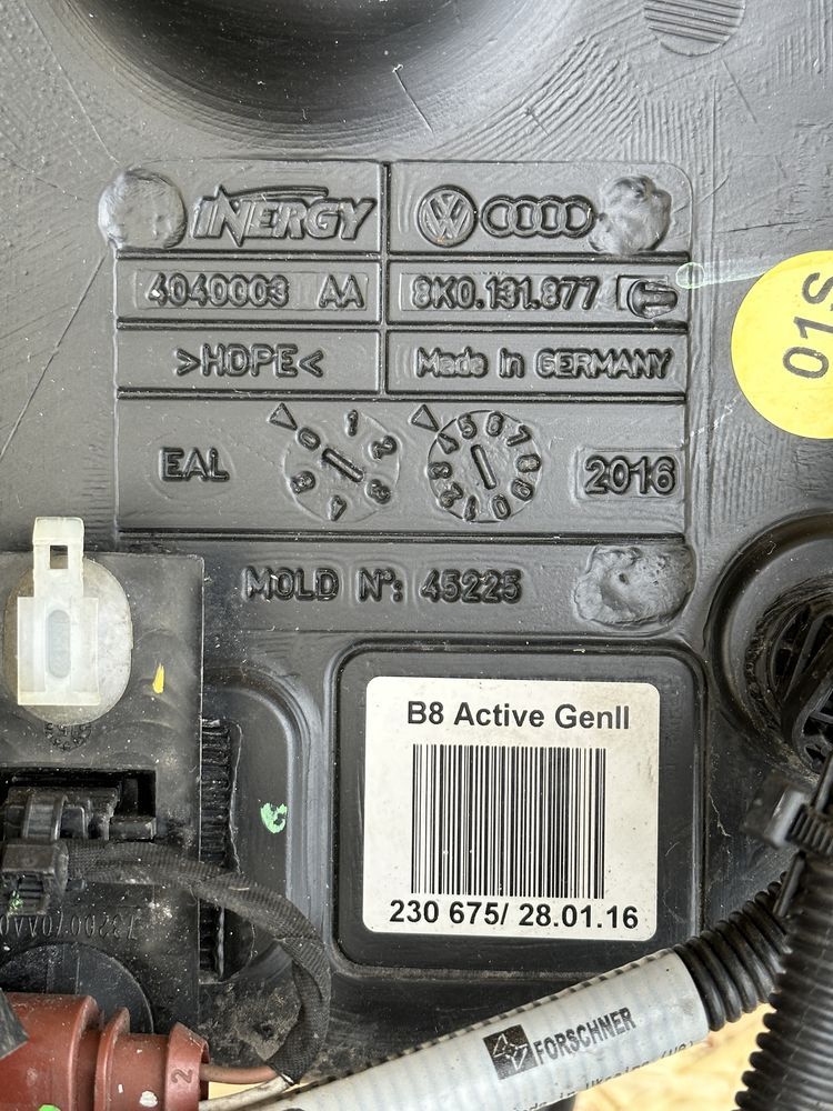 AUDI A4 B8 A5 8T A6 C7 TDI ADBLUE Zbiornik pompa paliwa płynu CNH CNHA