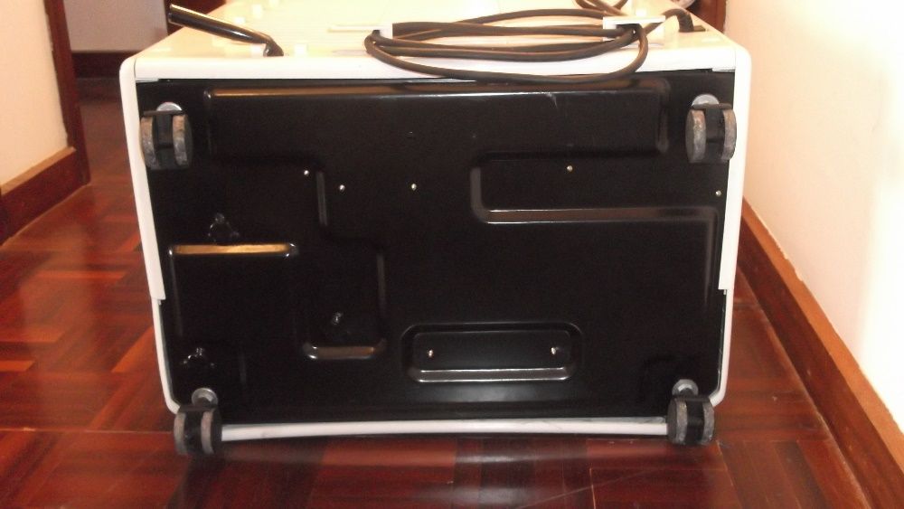 A / C portátil com comando