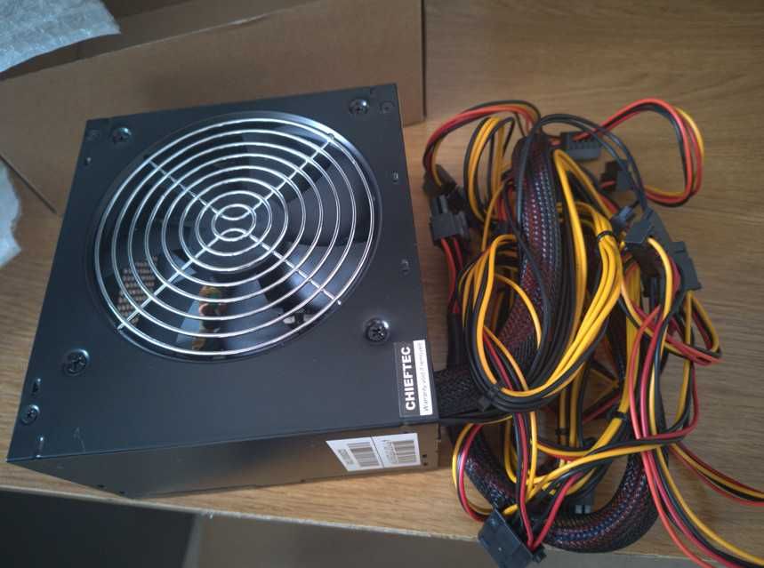 Zasilacz Chieftec Smart Series 700W