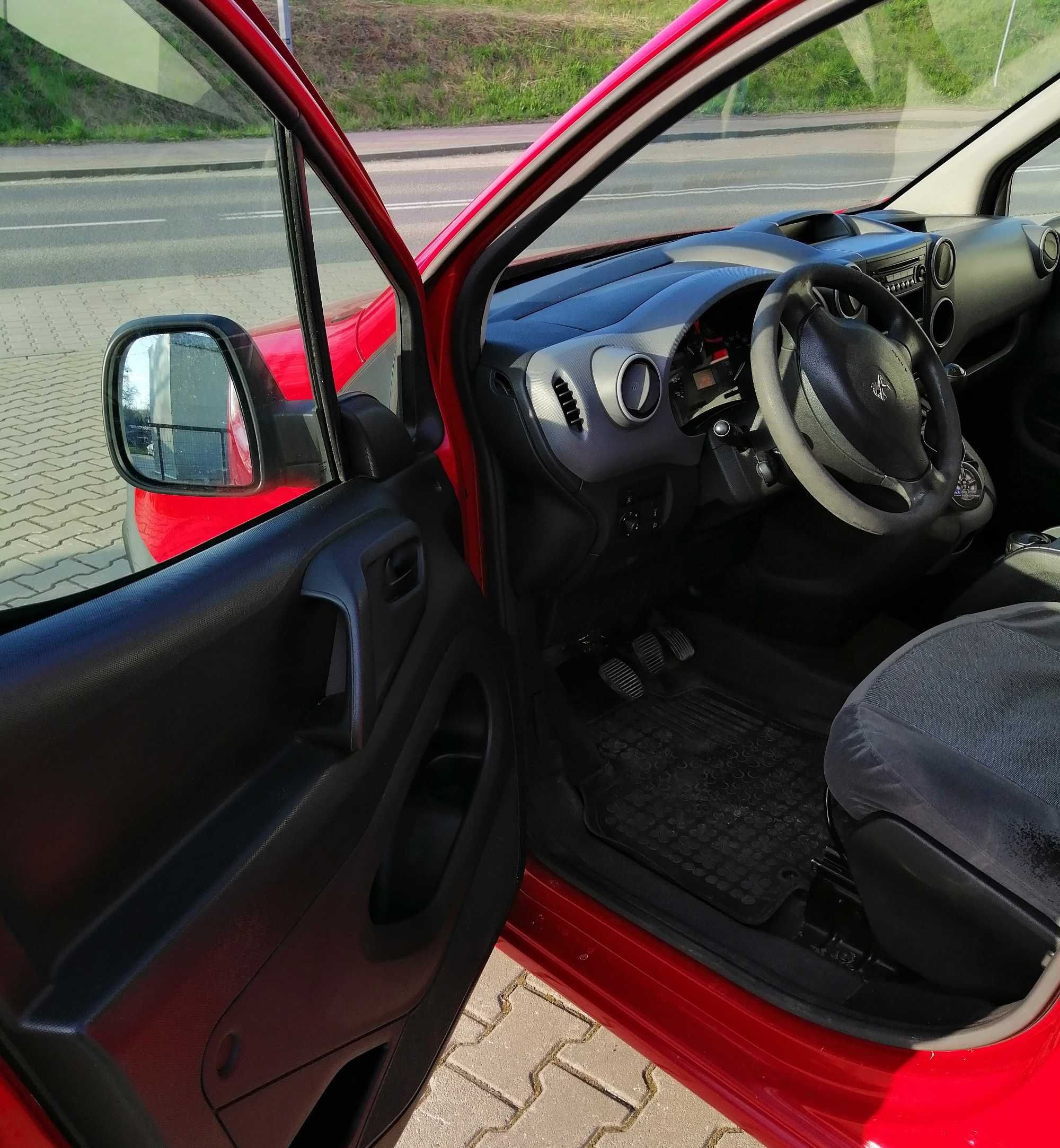 Peugeot Partner 1,6 HDI 90KM 2015r pierwszy właściciel