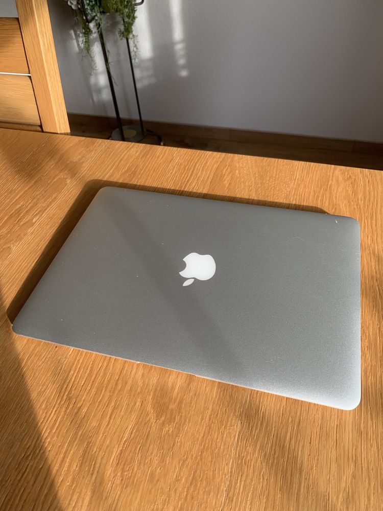 Macbook air 13 mid 2011 i7