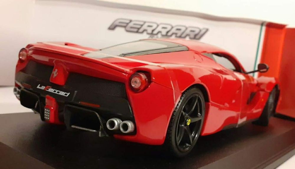 1/18 Ferrari Laferrari - Burago R&P