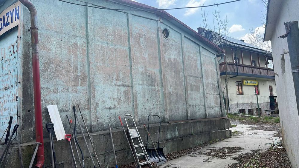 Hala z płyt betonowych - do rozbiórki