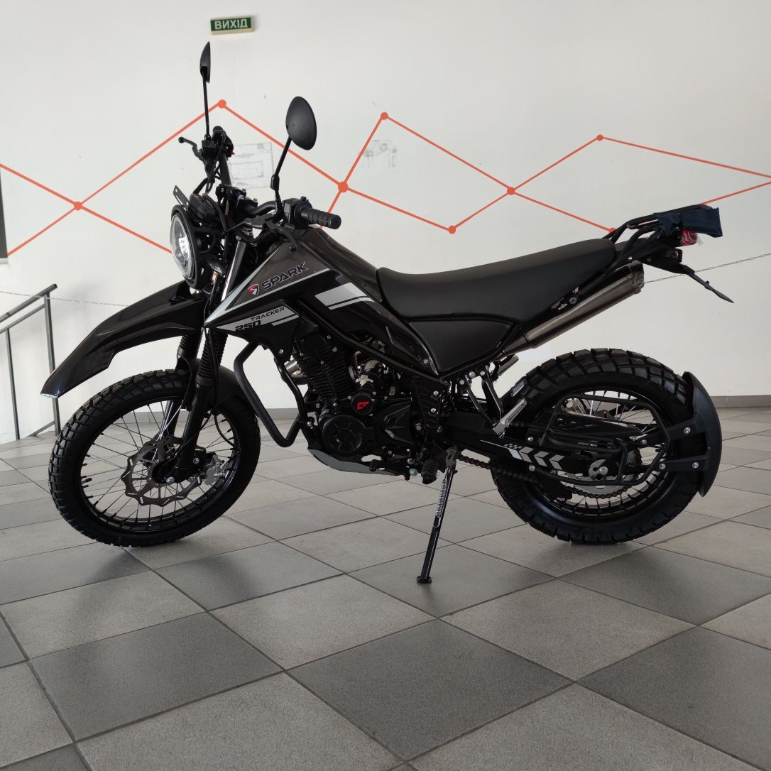 Мотоцикл Spark Tracker 250