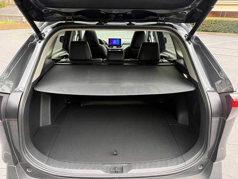 Toyota RAV4      2023