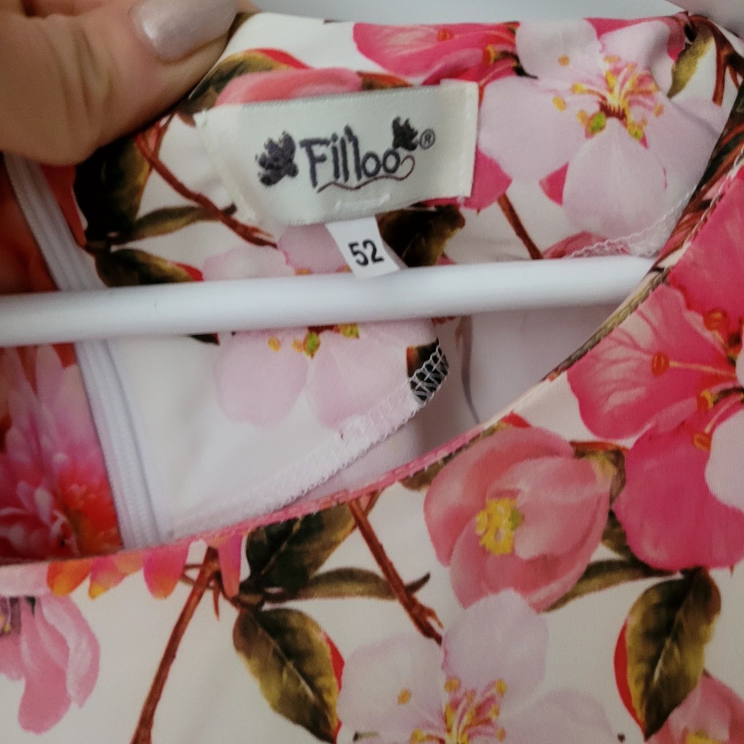Piękna letnia sukienka rozm.52, długość 108, klatka 57 cm