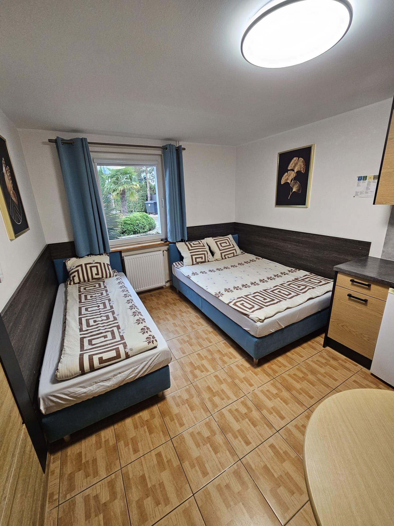 Pokój apartament 3 osóbowy nad morzem/ 100 m do plaży/ parking/ WiFi
