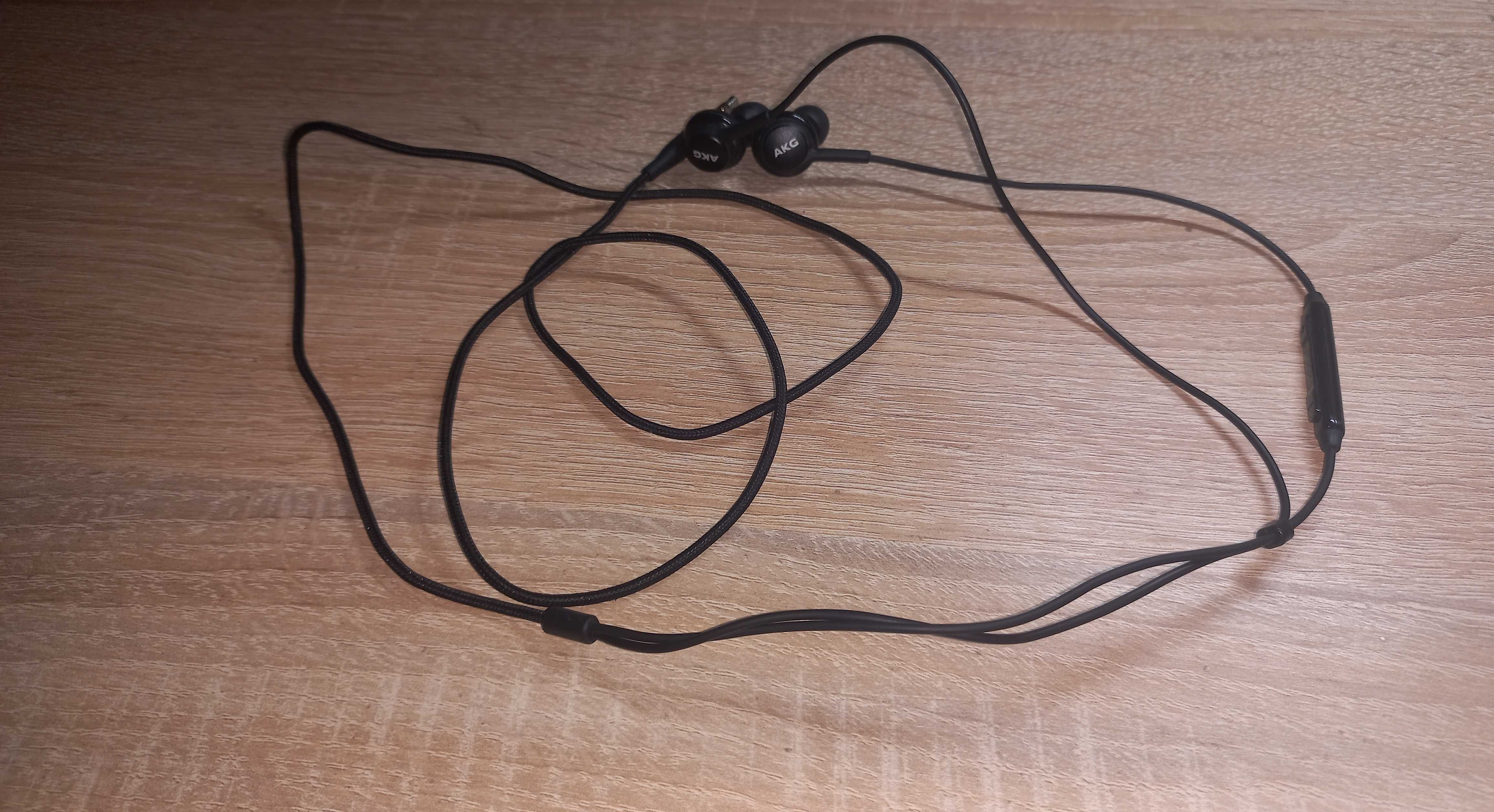 Дротові навушники-вкладиші 3,5 мм  AKG EO-IG955 з мікрофоном
