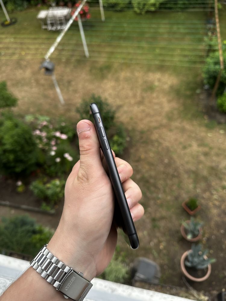 IPhone 11 (Stan BDB)