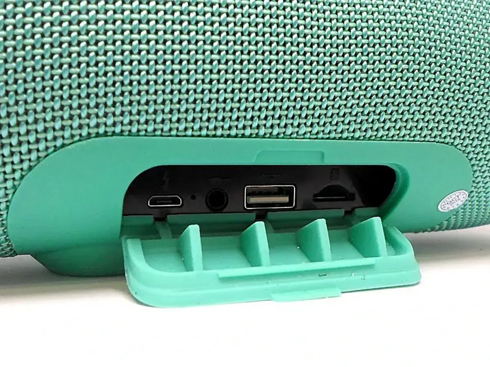 Колонка портативна Мінідинамік Bluetooth UBL Charge-3 J003