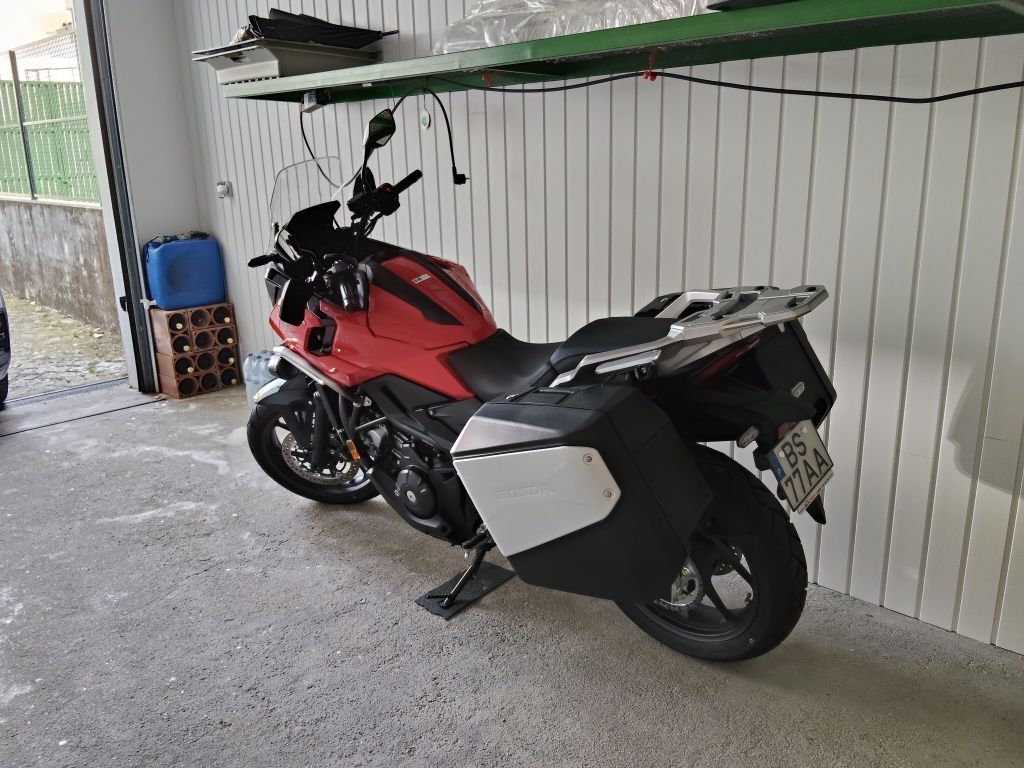 Honda nc750x auto, abril 2025,com 800km