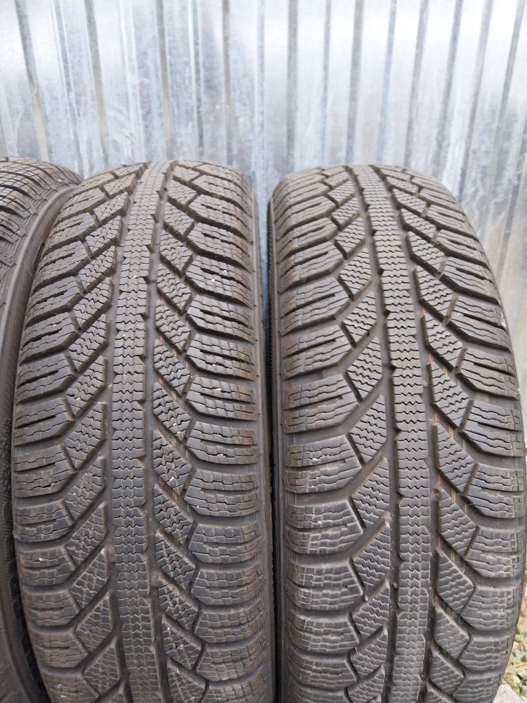 Opony zimowe Semperit MASTER-GRIP 2 165/60R15 77T 2020