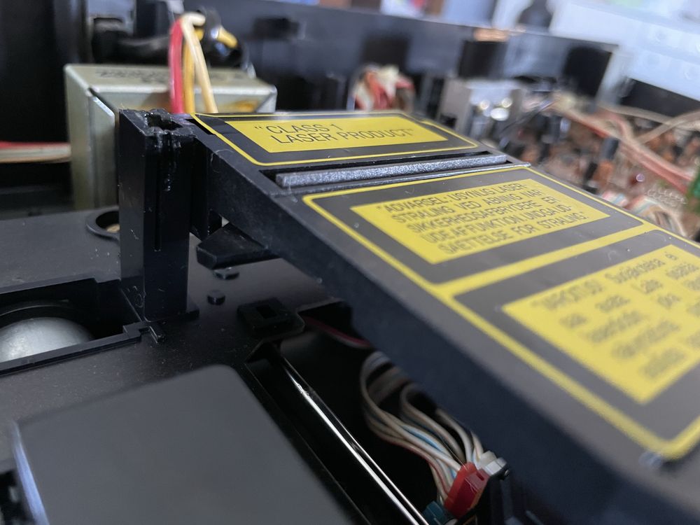Odtwarzacz CD Denon DCD-800, DAC PCM56 z problemem odtwarzania