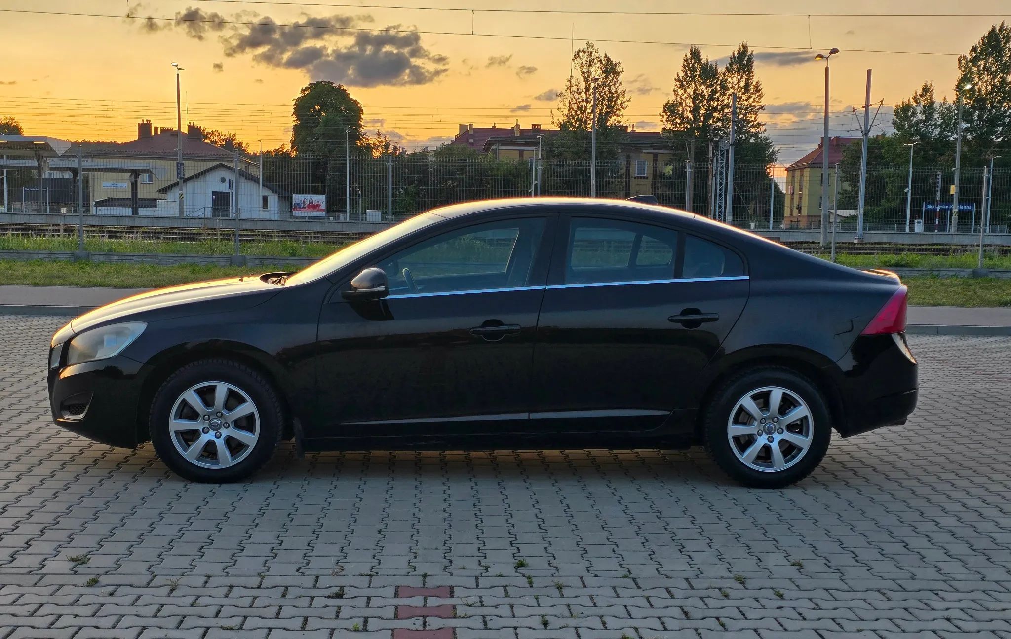 Volvo S60 1.6T 180KM Doinwestowane