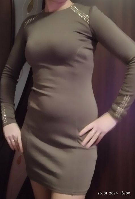 Сукні в гарному стані